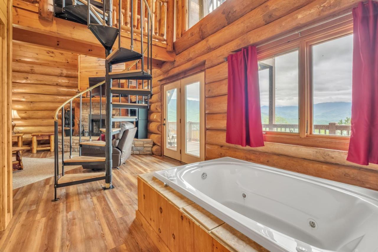 Sky Views - Panoramic Views Cabin Gatlinburg Exterior photo