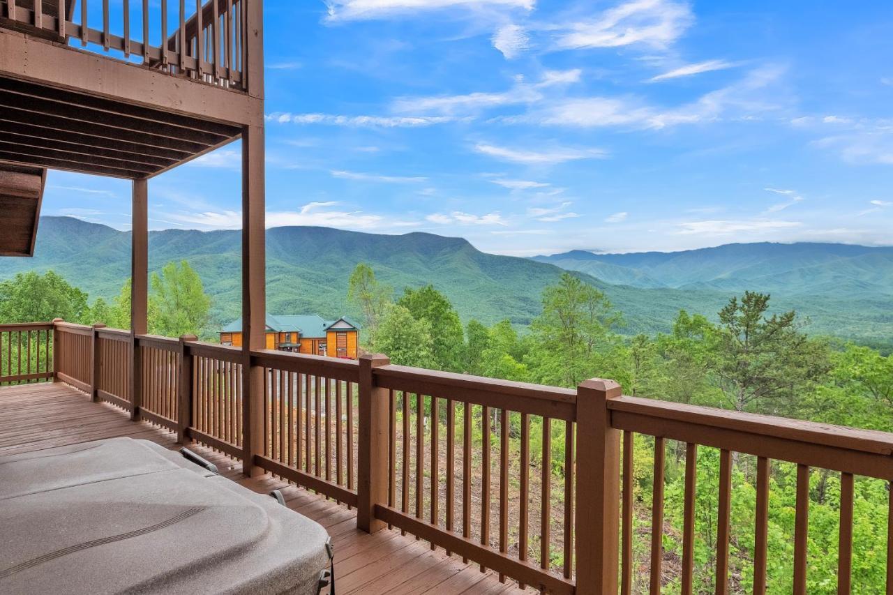 Sky Views - Panoramic Views Cabin Gatlinburg Exterior photo